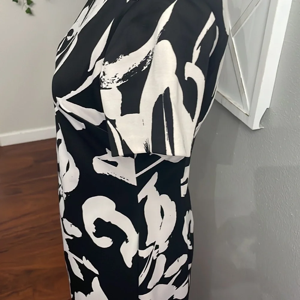 Vince Camuto Floral Dress Stretch Short Sleeve White Black - Picture 3 of 7